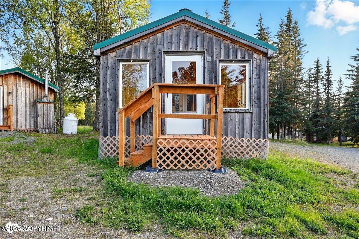 Ninilchik, Alaska 99639, United States, 11 Bedrooms Bedrooms, ,11 BathroomsBathrooms,Residential,Active,144240