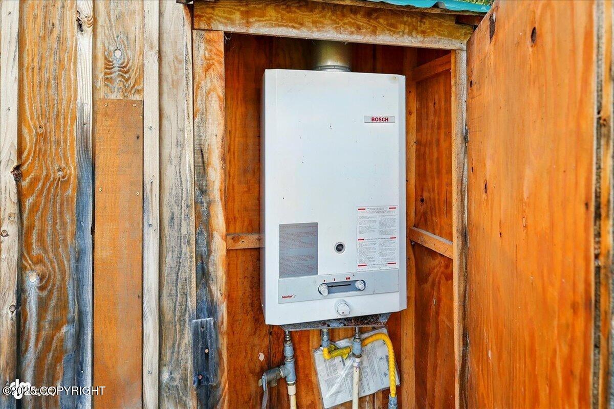 Ninilchik, Alaska 99639, United States, 11 Bedrooms Bedrooms, ,11 BathroomsBathrooms,Residential,Active,144240