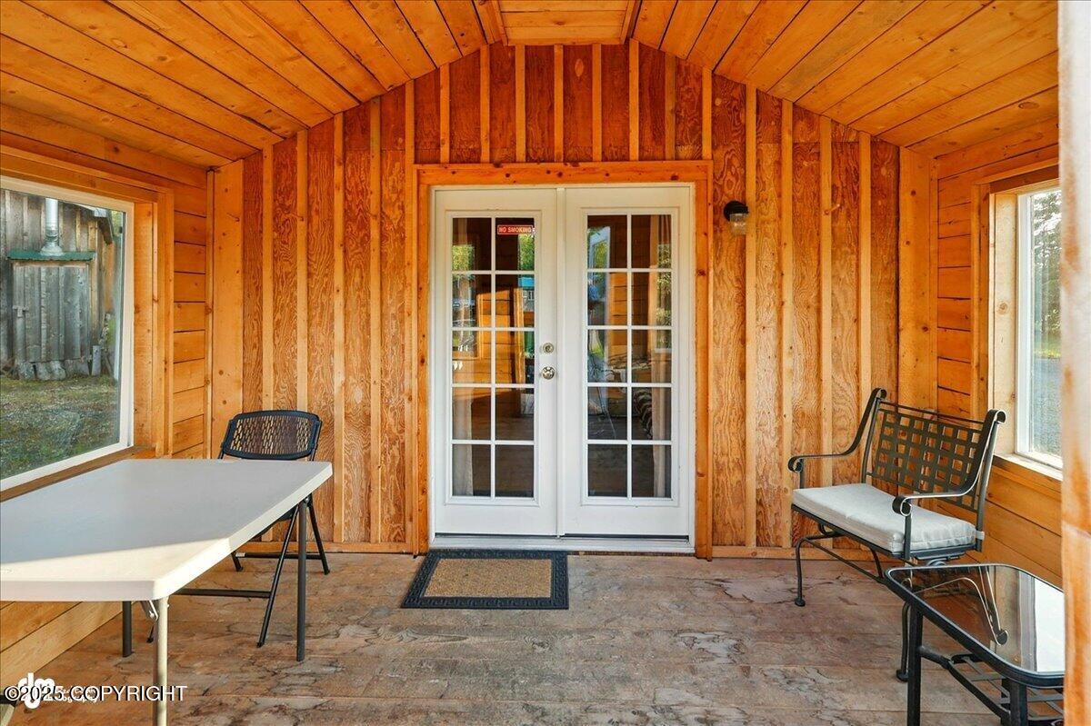 Ninilchik, Alaska 99639, United States, 11 Bedrooms Bedrooms, ,11 BathroomsBathrooms,Residential,Active,144240