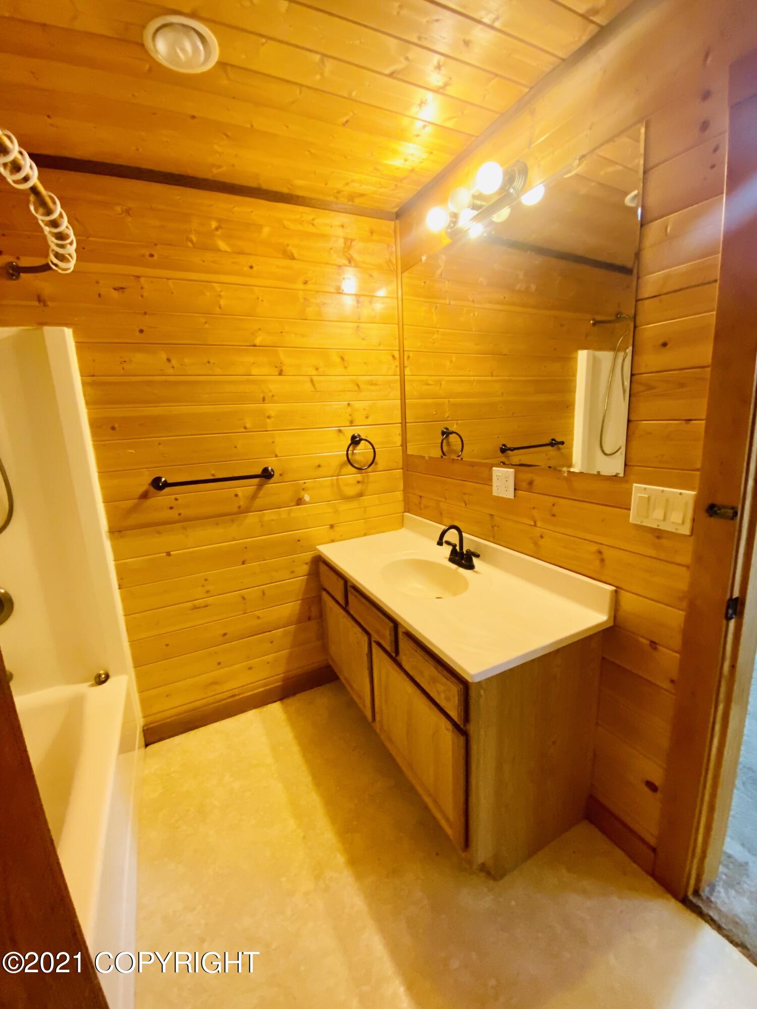 1310 Mission Road, Kodiak, Alaska image 18