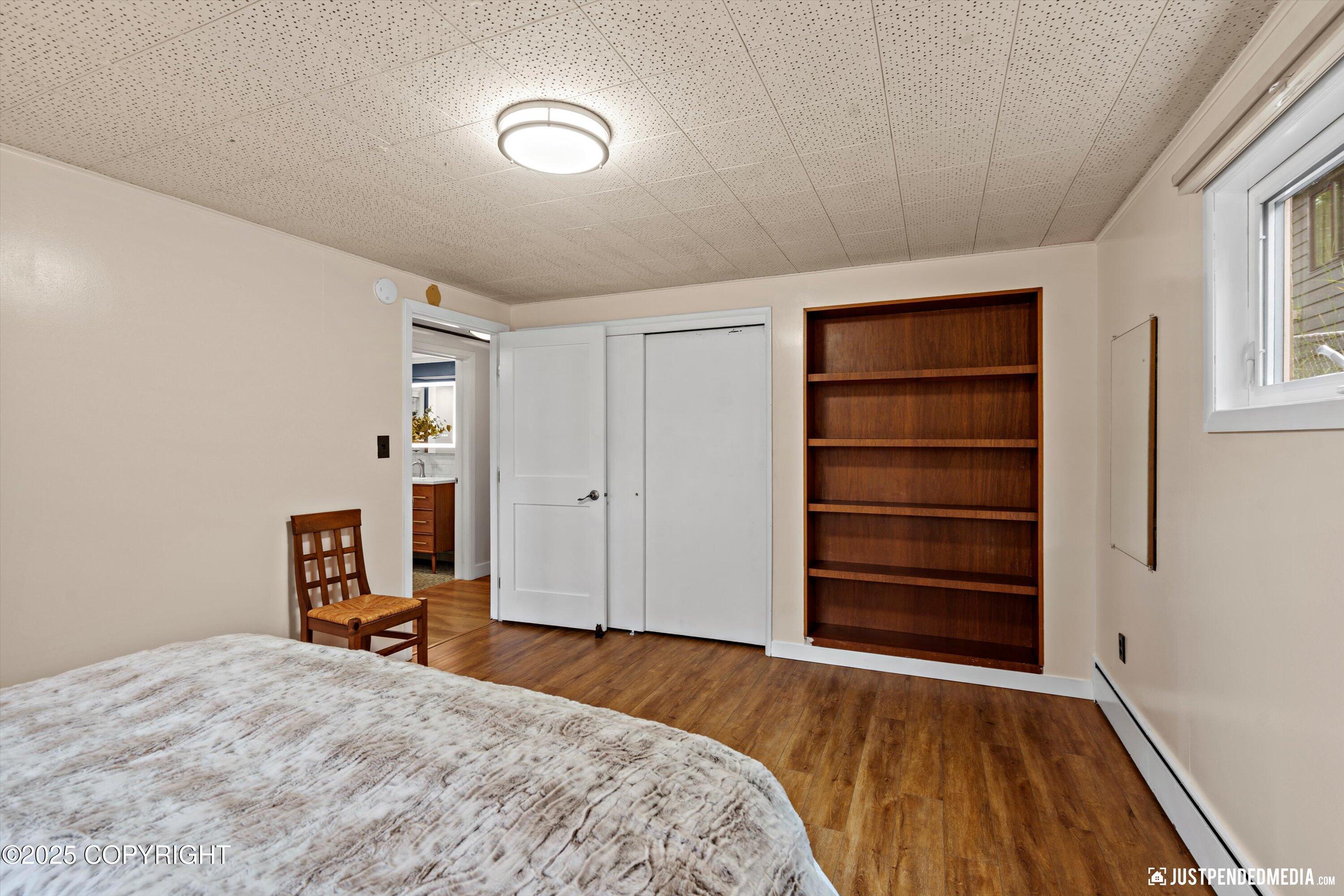 Anchorage, Alaska 99501, United States, 4 Bedrooms Bedrooms, ,2 BathroomsBathrooms,Residential,Pending,196821