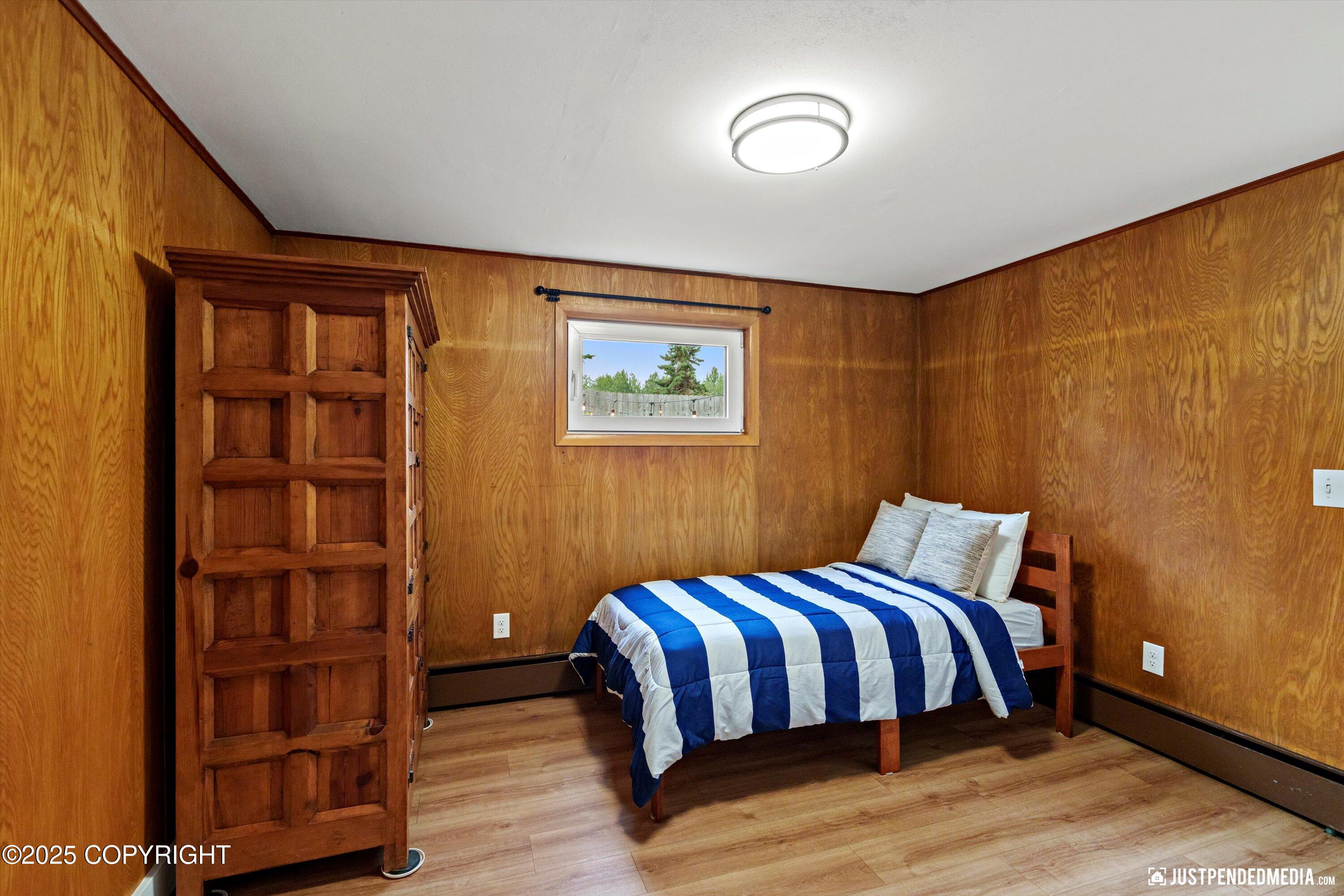 Anchorage, Alaska 99501, United States, 4 Bedrooms Bedrooms, ,2 BathroomsBathrooms,Residential,Pending,196821