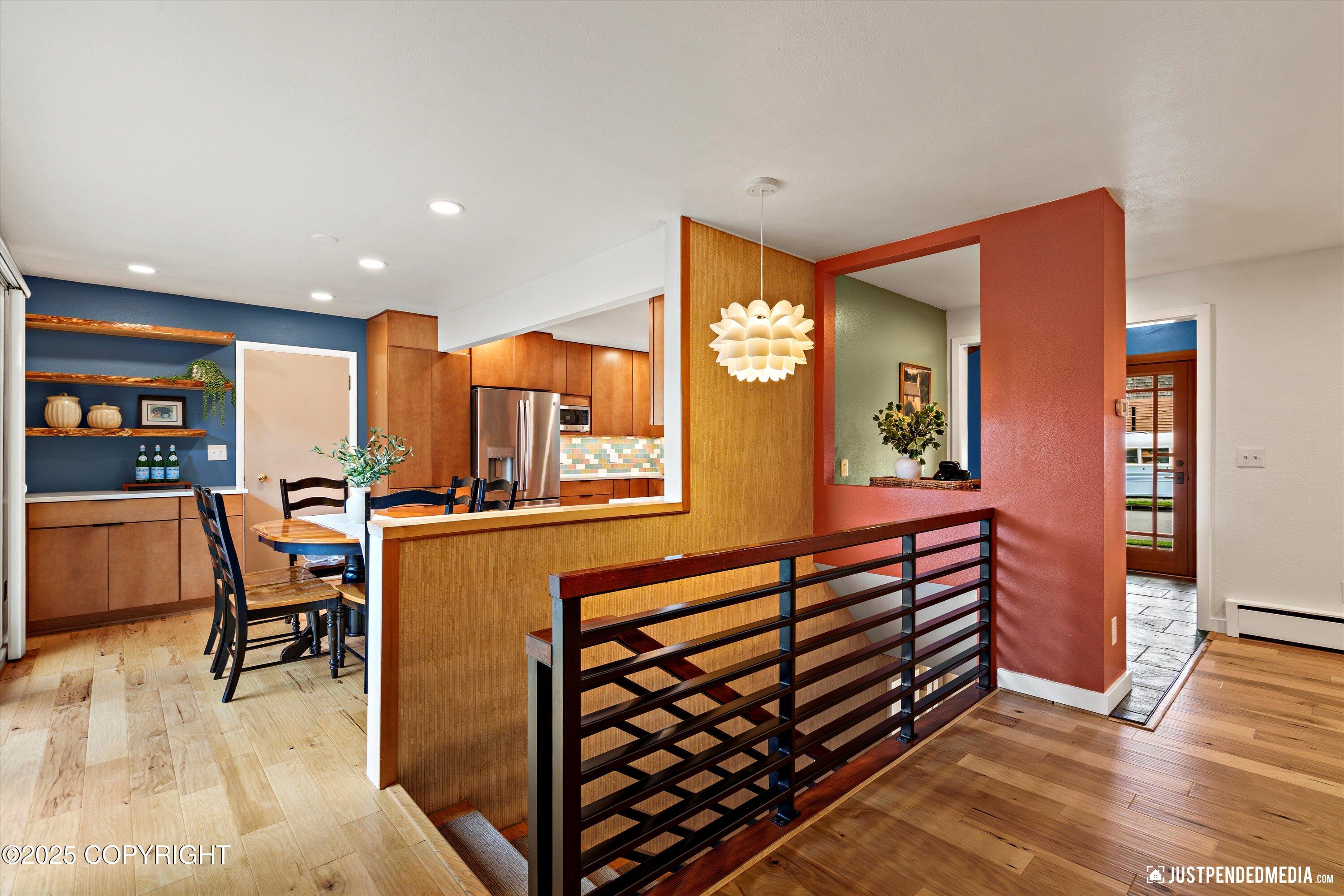 Anchorage, Alaska 99501, United States, 4 Bedrooms Bedrooms, ,2 BathroomsBathrooms,Residential,Pending,196821