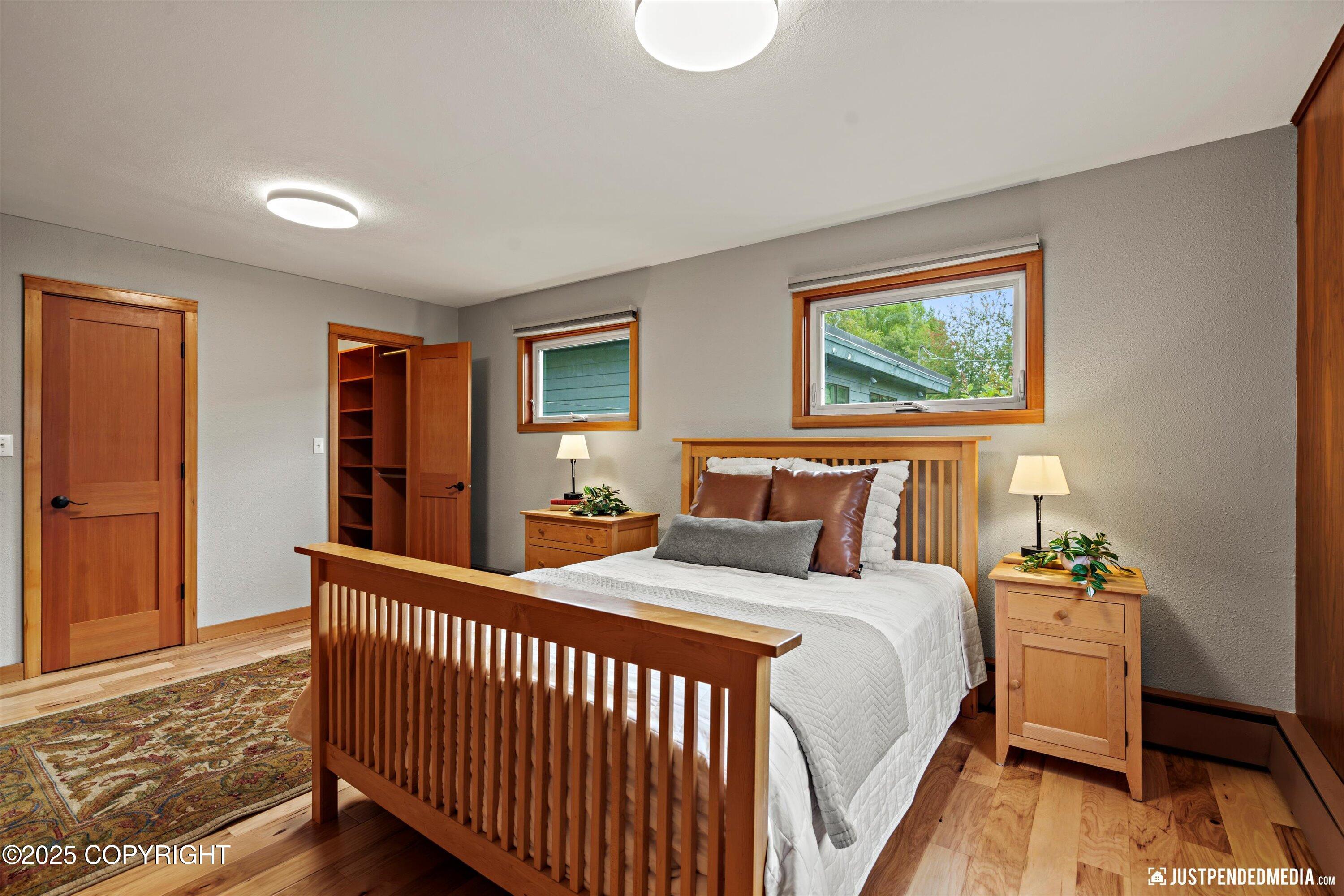 Anchorage, Alaska 99501, United States, 4 Bedrooms Bedrooms, ,2 BathroomsBathrooms,Residential,Pending,196821