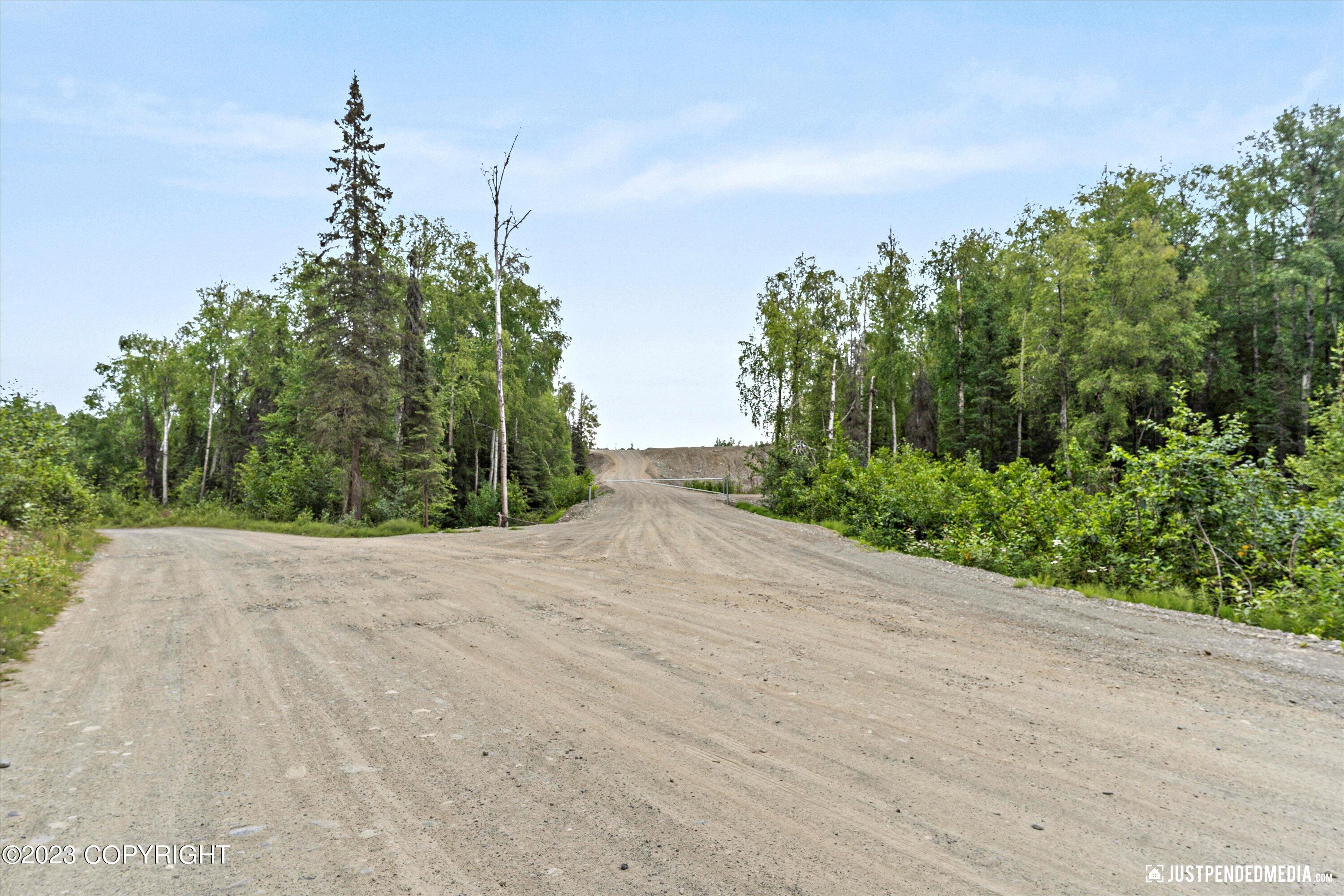 4413 Call Of The Wild Road, Wasilla, Pennsylvania image 17