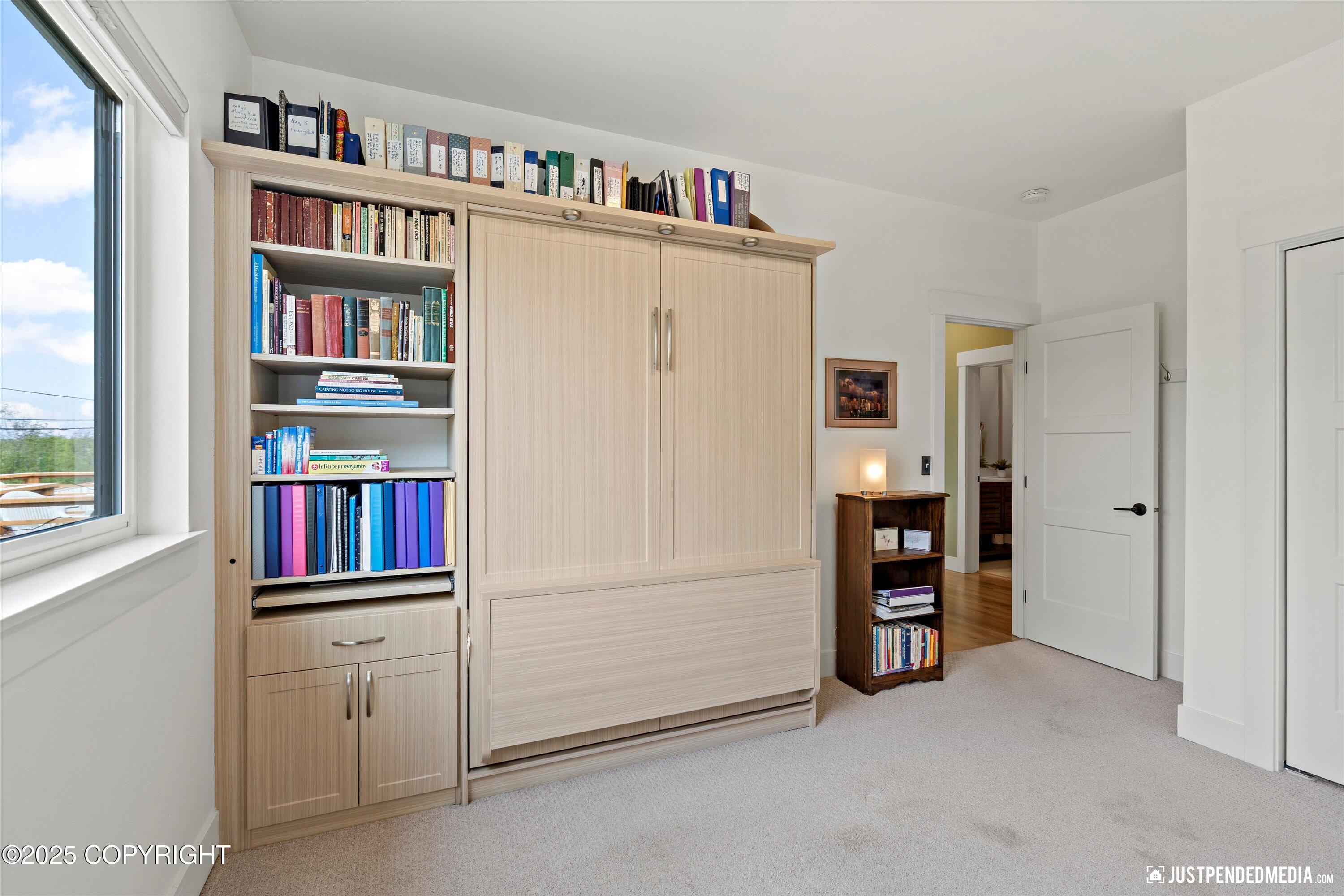 Anchorage, Alaska 99502, United States, 4 Bedrooms Bedrooms, ,3 BathroomsBathrooms,Residential,Pending,140294