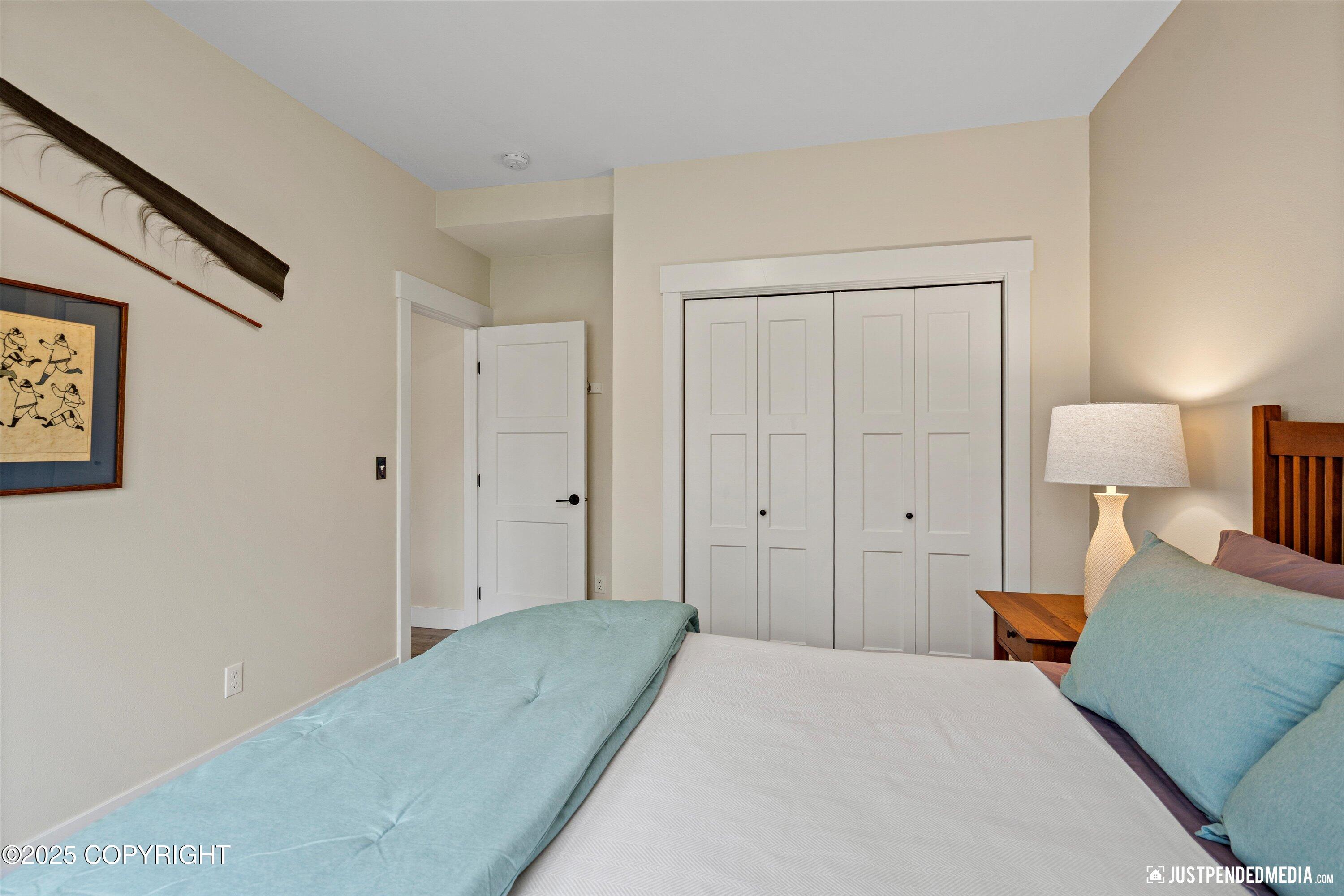 Anchorage, Alaska 99502, United States, 4 Bedrooms Bedrooms, ,3 BathroomsBathrooms,Residential,Pending,140294