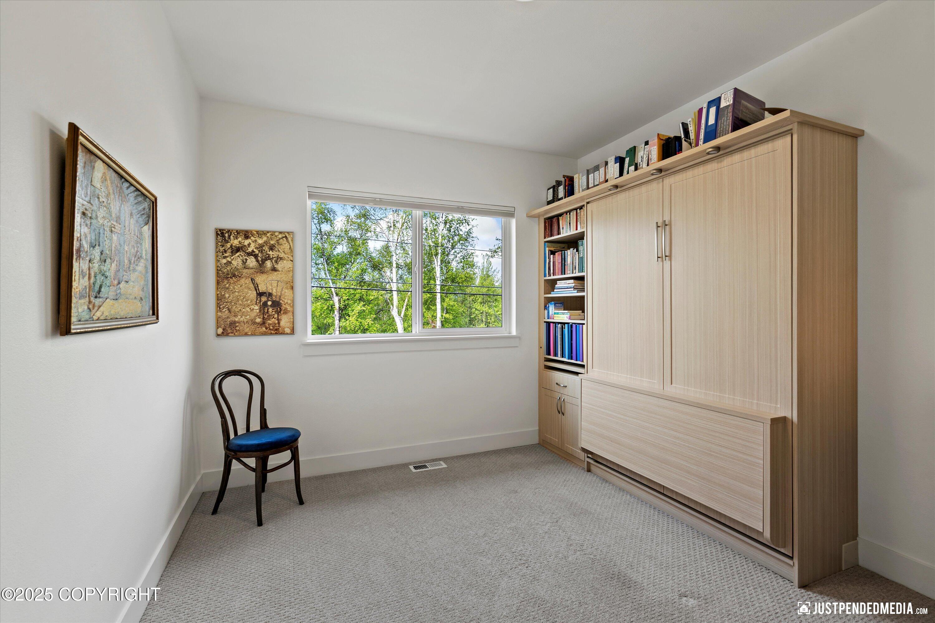 Anchorage, Alaska 99502, United States, 4 Bedrooms Bedrooms, ,3 BathroomsBathrooms,Residential,Pending,140294