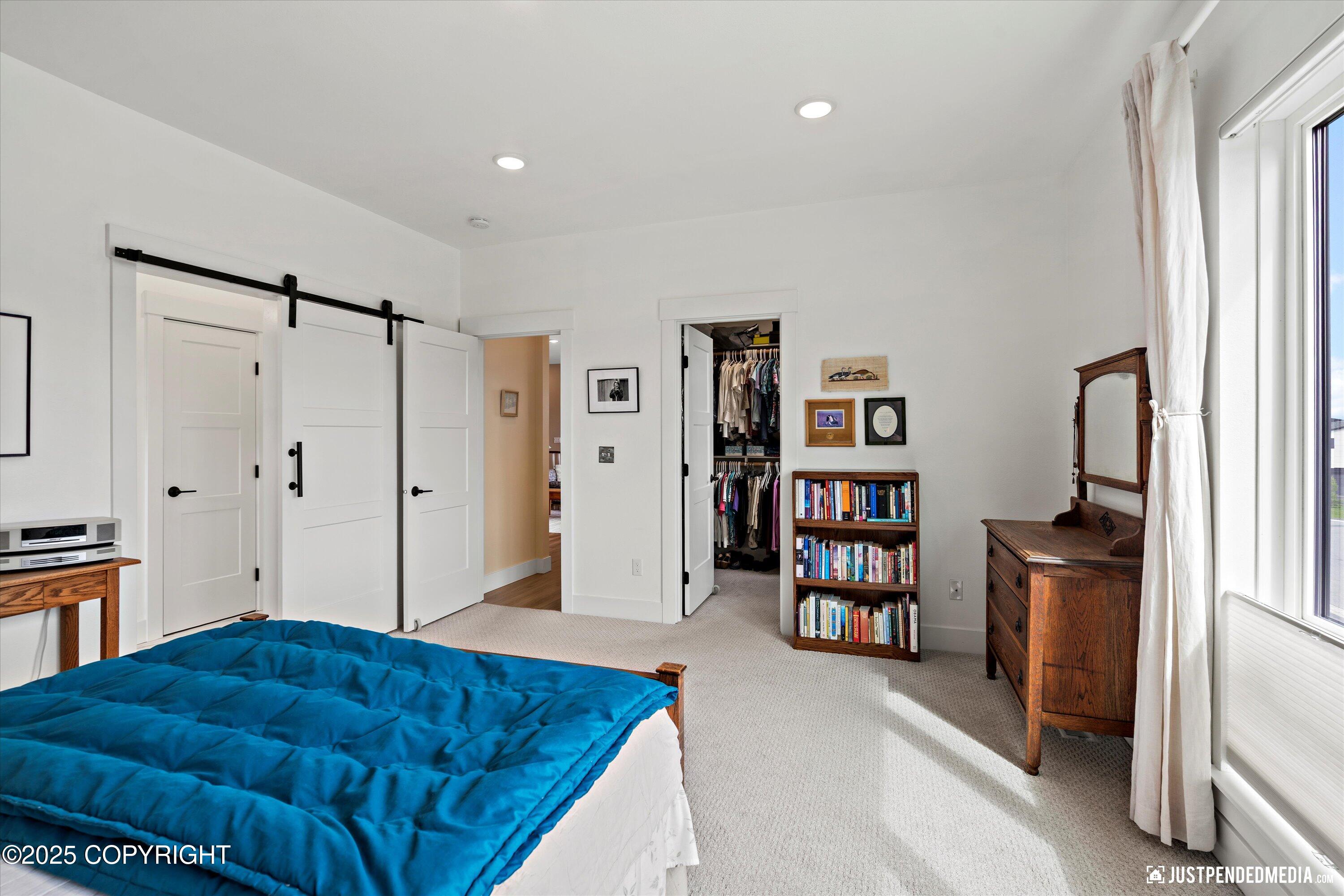 Anchorage, Alaska 99502, United States, 4 Bedrooms Bedrooms, ,3 BathroomsBathrooms,Residential,Pending,140294