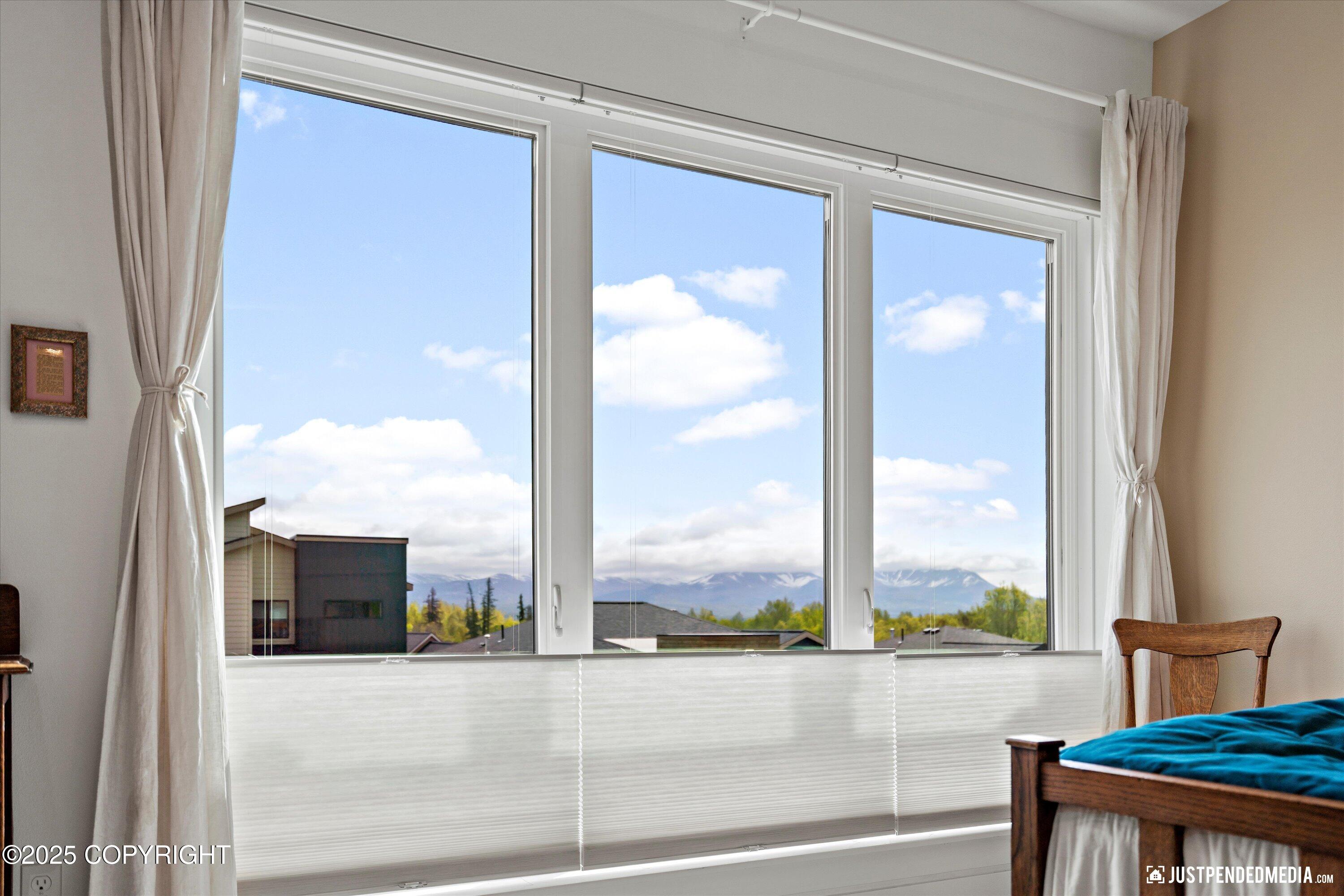 Anchorage, Alaska 99502, United States, 4 Bedrooms Bedrooms, ,3 BathroomsBathrooms,Residential,Pending,140294