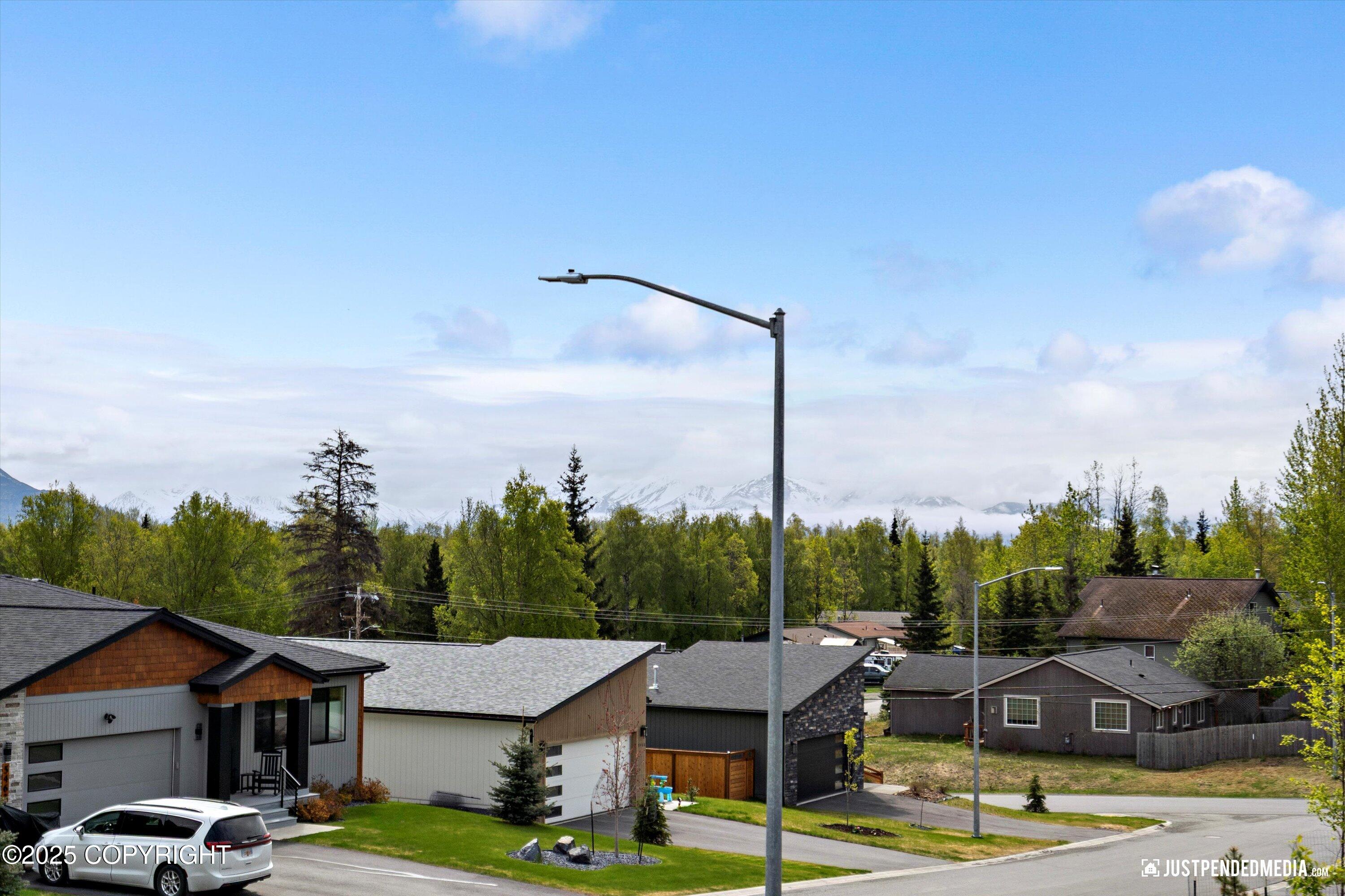 Anchorage, Alaska 99502, United States, 4 Bedrooms Bedrooms, ,3 BathroomsBathrooms,Residential,Pending,140294