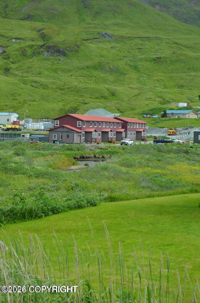 1080 E Broadway Avenue