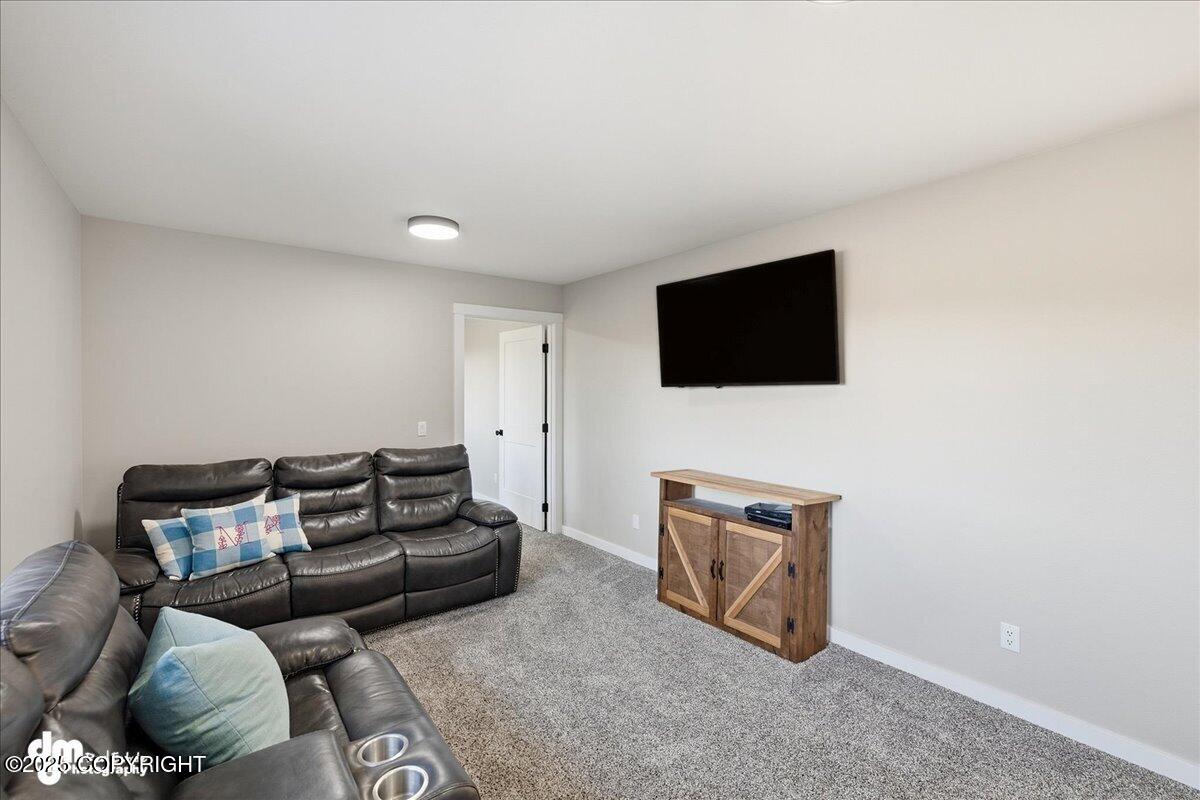 Anchor Point, Alaska 99556, United States, 6 Bedrooms Bedrooms, ,3 BathroomsBathrooms,Residential,Active,230556