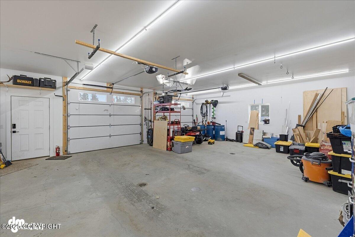 Anchor Point, Alaska 99556, United States, 6 Bedrooms Bedrooms, ,3 BathroomsBathrooms,Residential,Active,230556