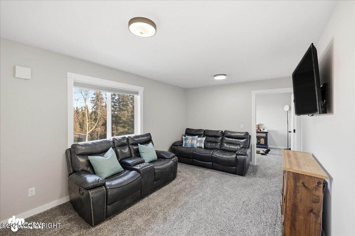 Anchor Point, Alaska 99556, United States, 6 Bedrooms Bedrooms, ,3 BathroomsBathrooms,Residential,Active,230556