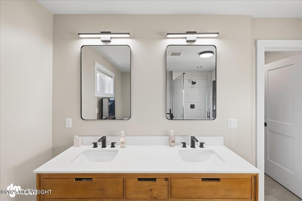 Anchor Point, Alaska 99556, United States, 6 Bedrooms Bedrooms, ,3 BathroomsBathrooms,Residential,Active,230556