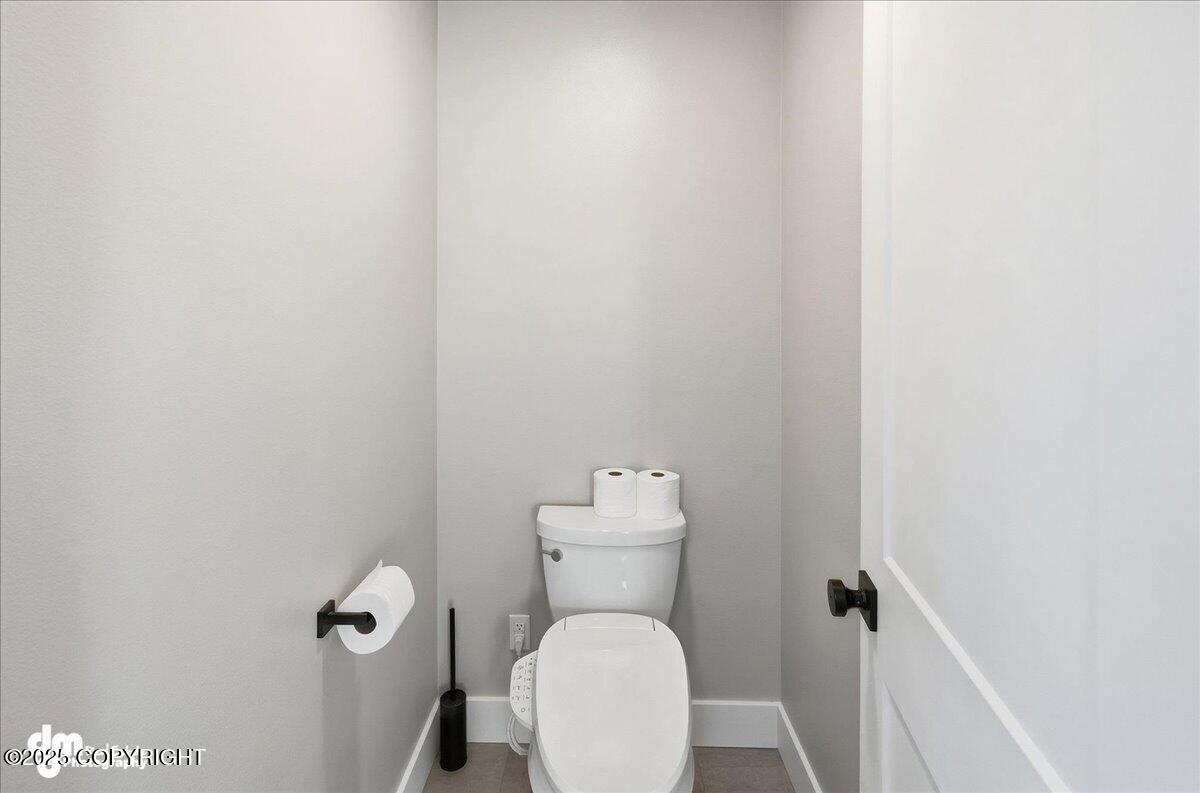 Anchor Point, Alaska 99556, United States, 6 Bedrooms Bedrooms, ,3 BathroomsBathrooms,Residential,Active,230556