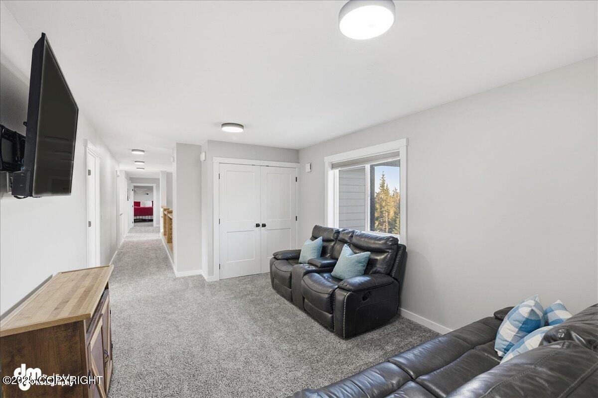 Anchor Point, Alaska 99556, United States, 6 Bedrooms Bedrooms, ,3 BathroomsBathrooms,Residential,Active,230556