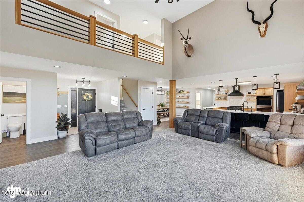 Anchor Point, Alaska 99556, United States, 6 Bedrooms Bedrooms, ,3 BathroomsBathrooms,Residential,Active,230556