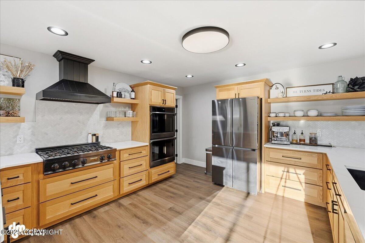 Anchor Point, Alaska 99556, United States, 6 Bedrooms Bedrooms, ,3 BathroomsBathrooms,Residential,Active,230556