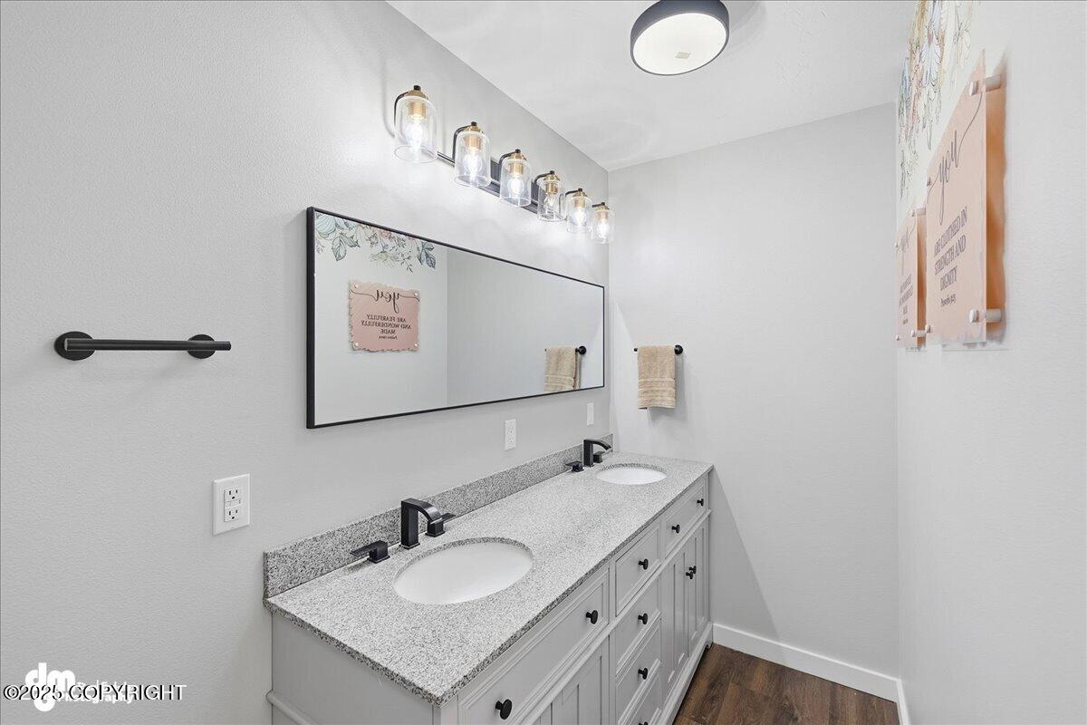 Anchor Point, Alaska 99556, United States, 6 Bedrooms Bedrooms, ,3 BathroomsBathrooms,Residential,Active,230556