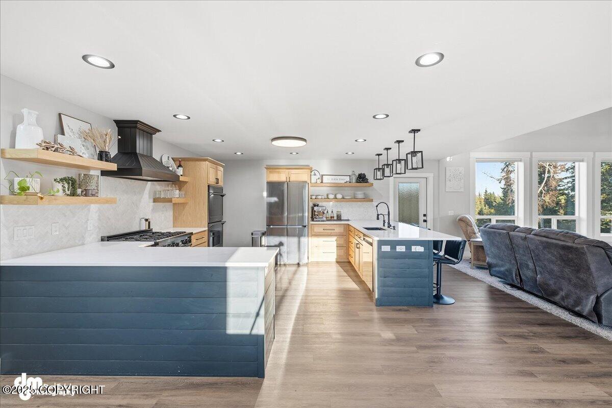 Anchor Point, Alaska 99556, United States, 6 Bedrooms Bedrooms, ,3 BathroomsBathrooms,Residential,Active,230556