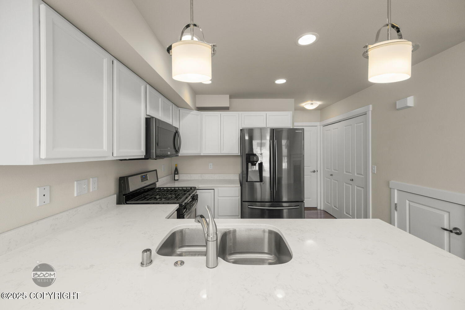 7952 Gate Creek Drive, Anchorage, Alaska image 15