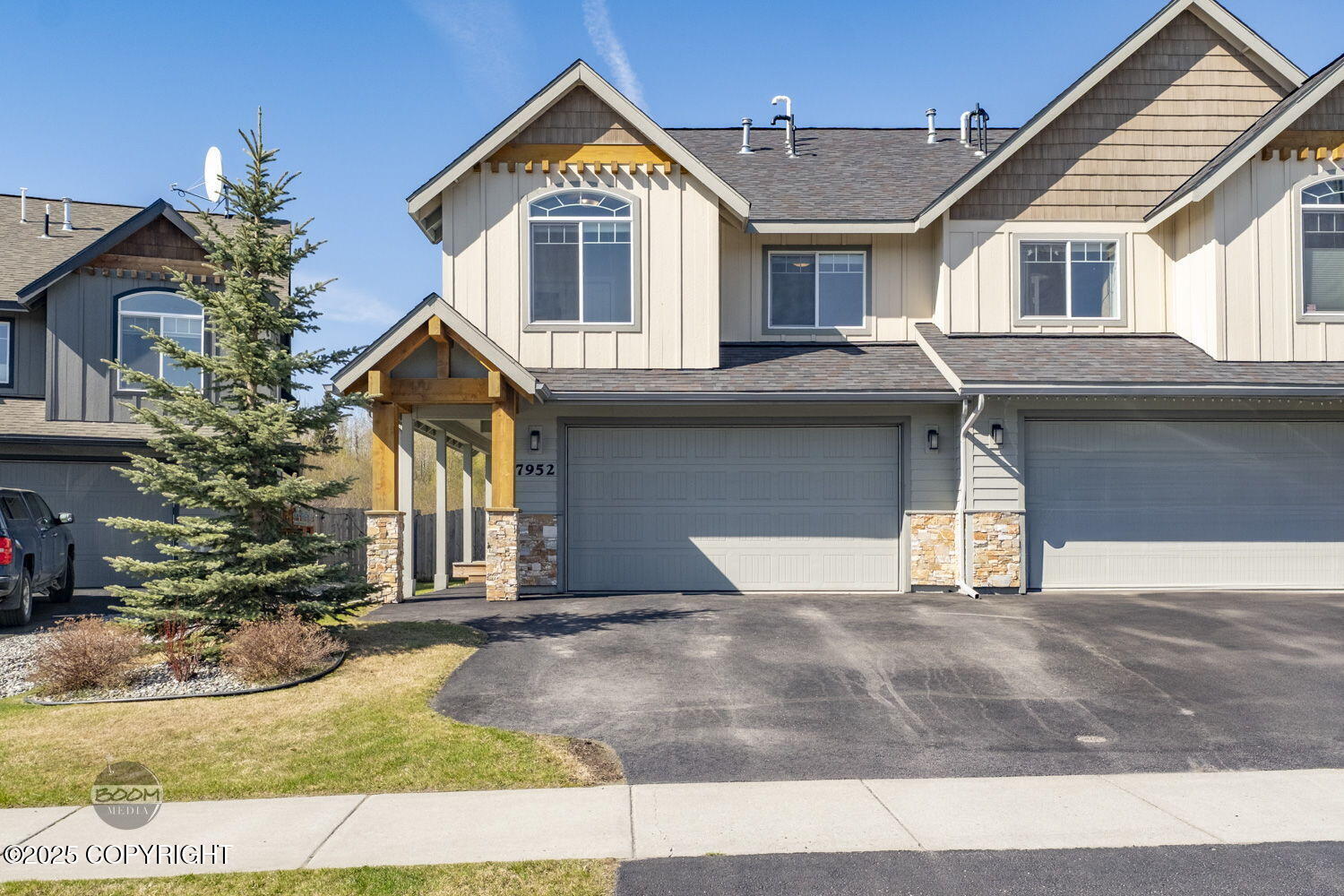 7952 Gate Creek Drive, Anchorage, Alaska image 1