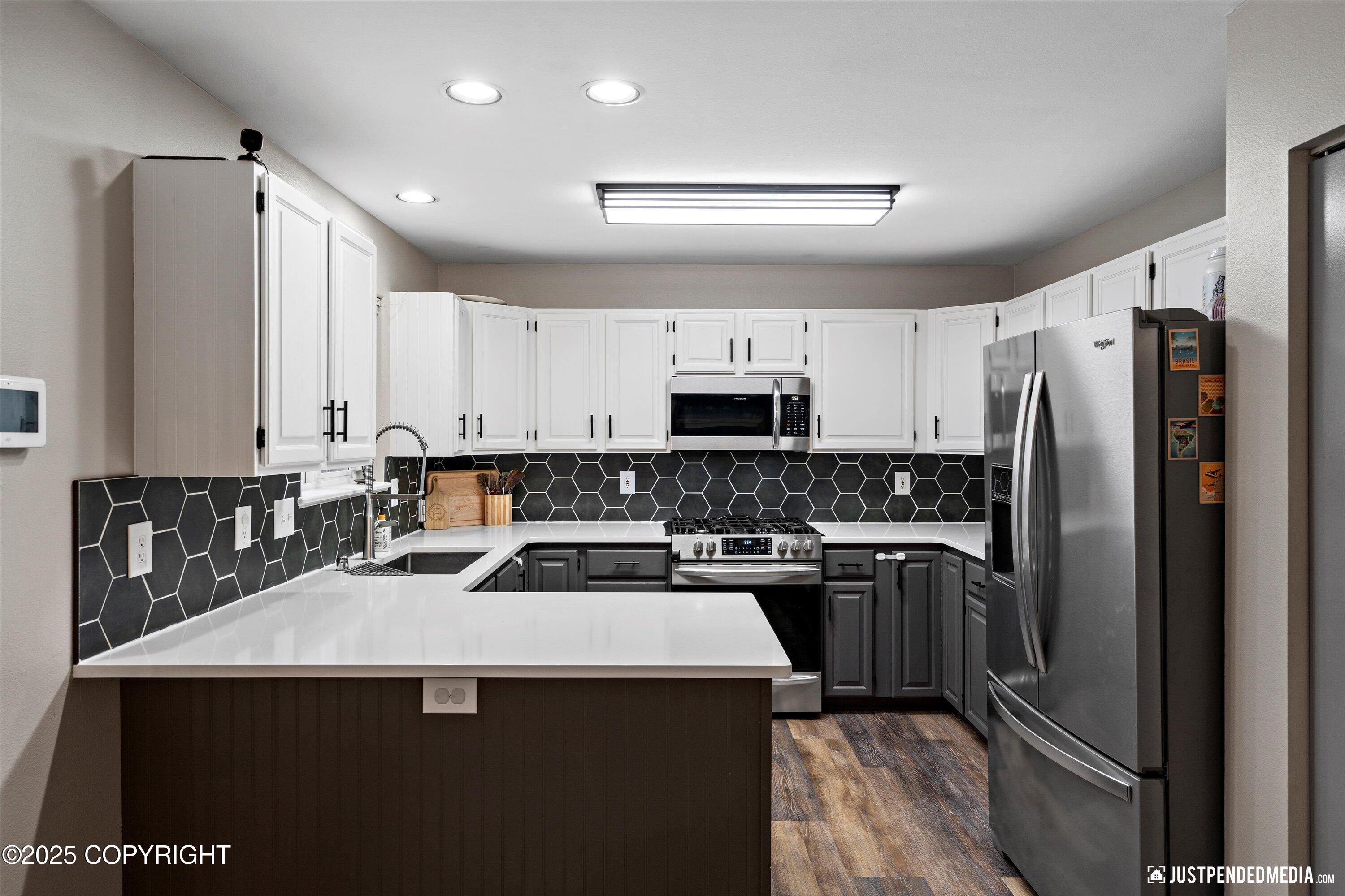 800 Howard Circle, Anchorage, Alaska image 19