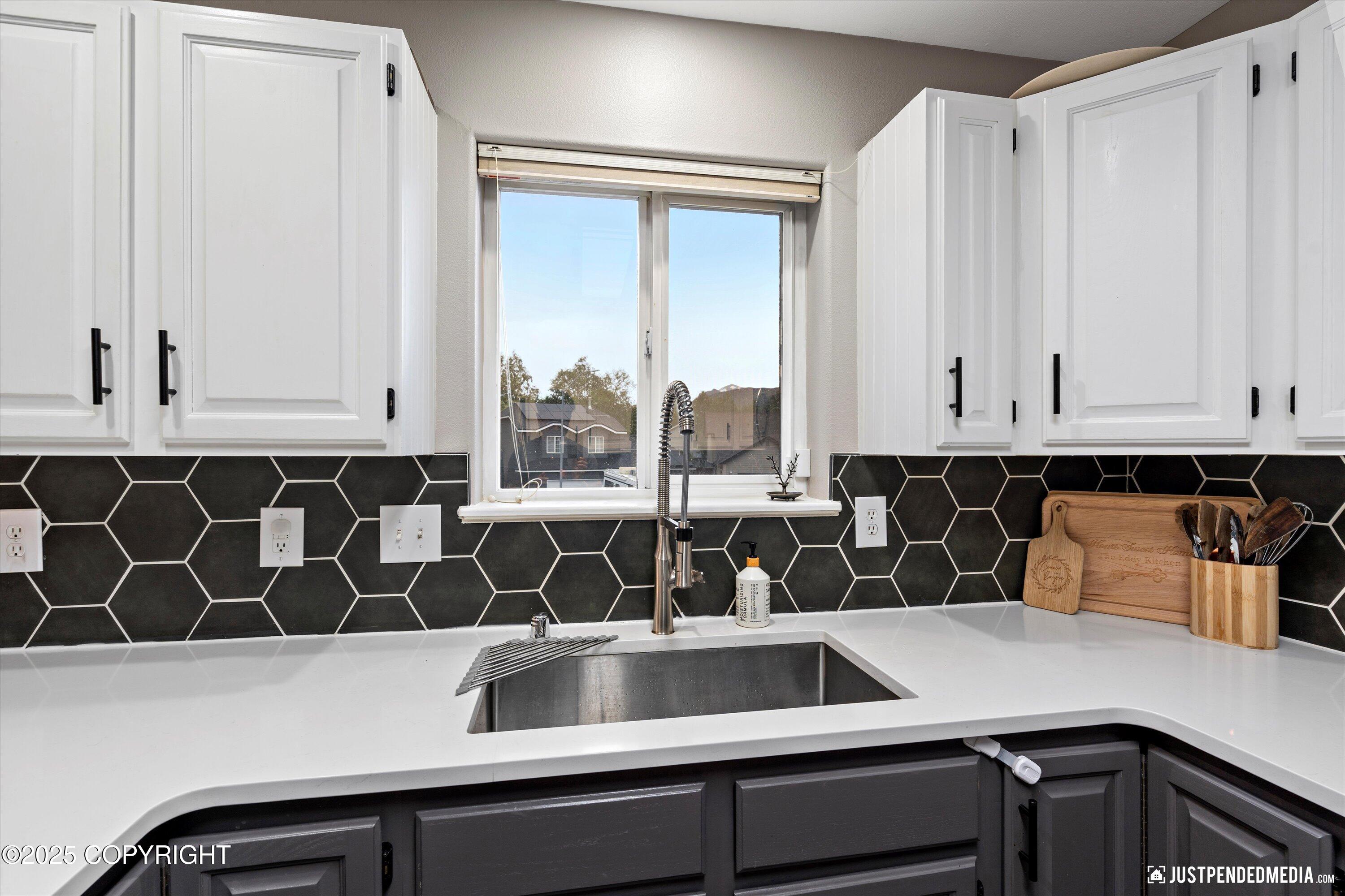 800 Howard Circle, Anchorage, Alaska image 20