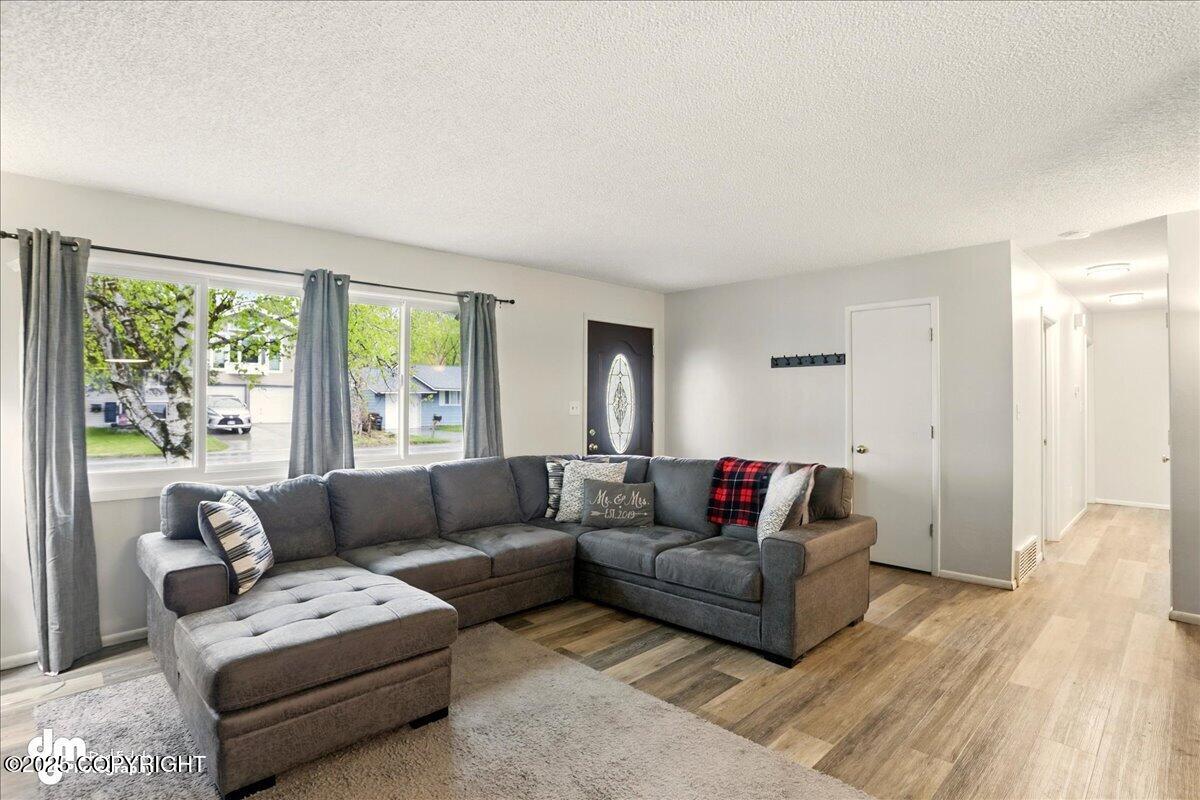 2949 Sunflower Street, Anchorage, Alaska image 10