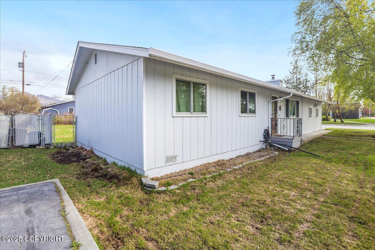 2949 Sunflower Street, Anchorage, Alaska image 7