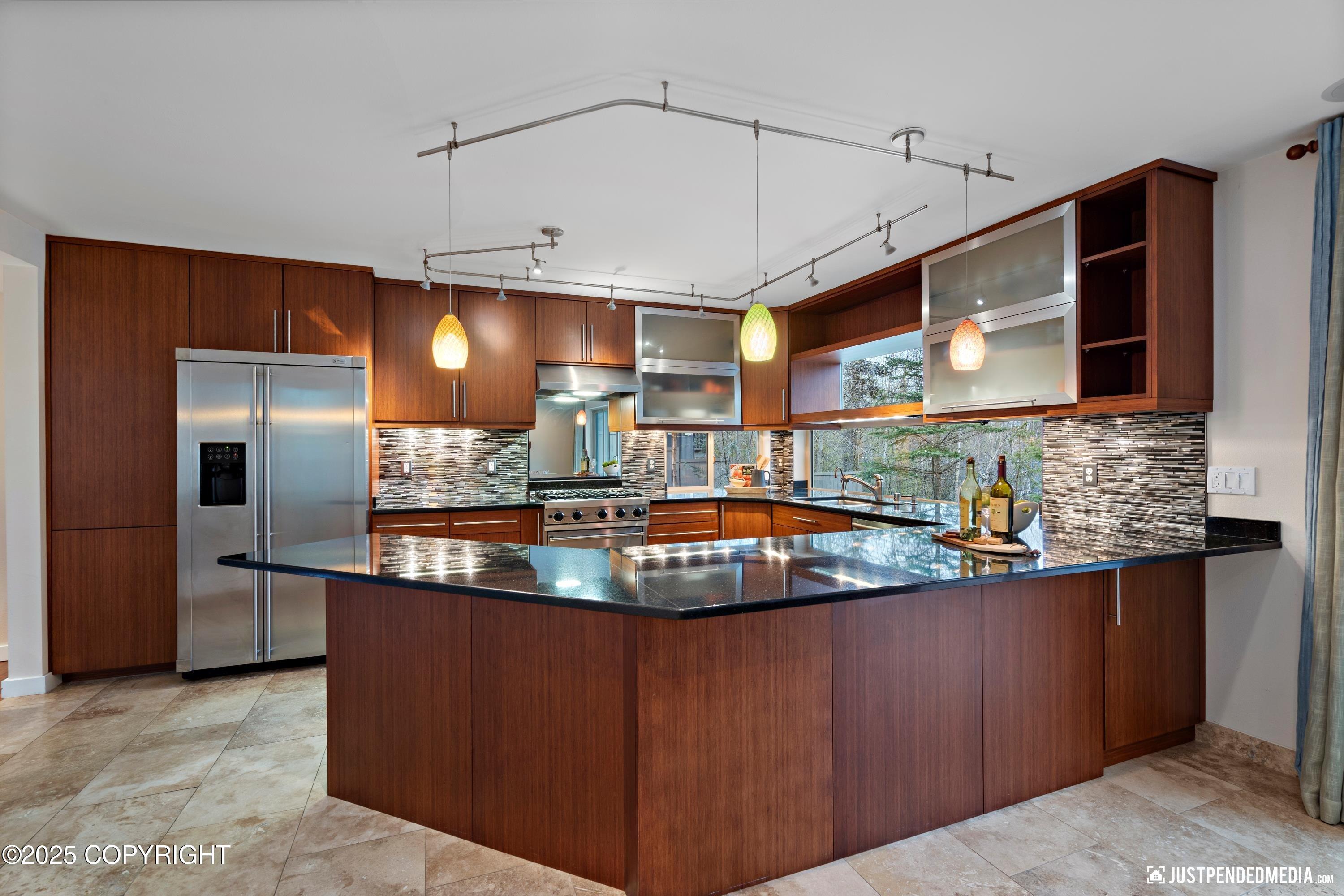 2512 Forest Park Drive, Anchorage, Alaska image 13