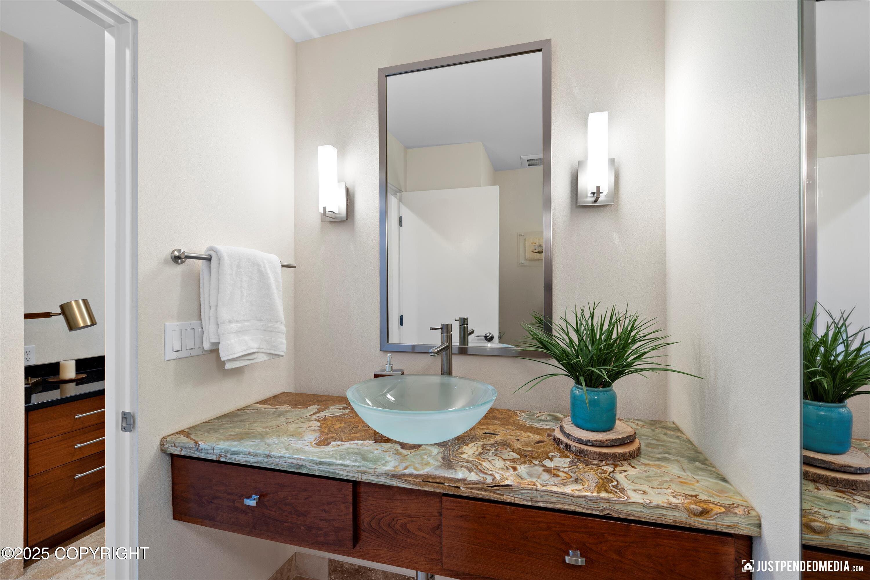 2512 Forest Park Drive, Anchorage, Alaska image 27