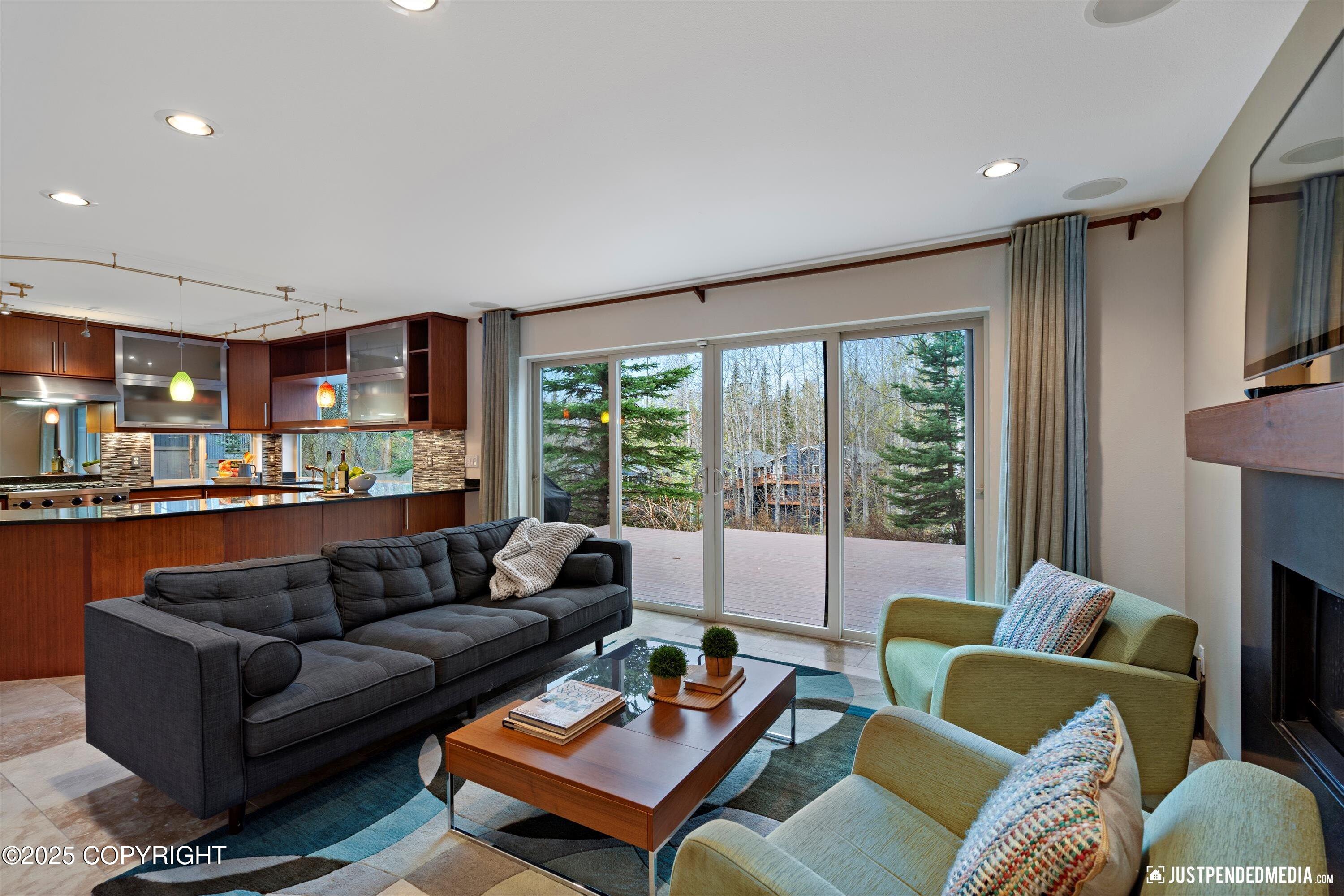 2512 Forest Park Drive, Anchorage, Alaska image 9