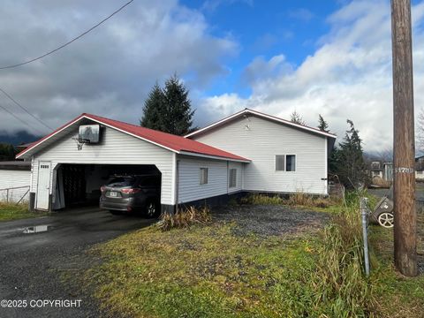 Photo of 103 S Hungerford Hill Road, Petersburg, AK 99833 (MLS # 25-13279)