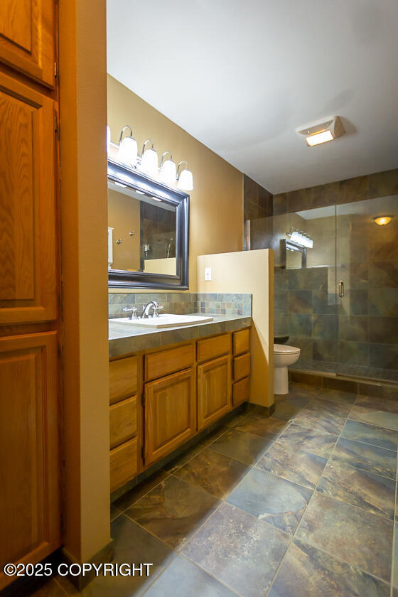 19404 Middleton Loop, Eagle River, Alaska image 17