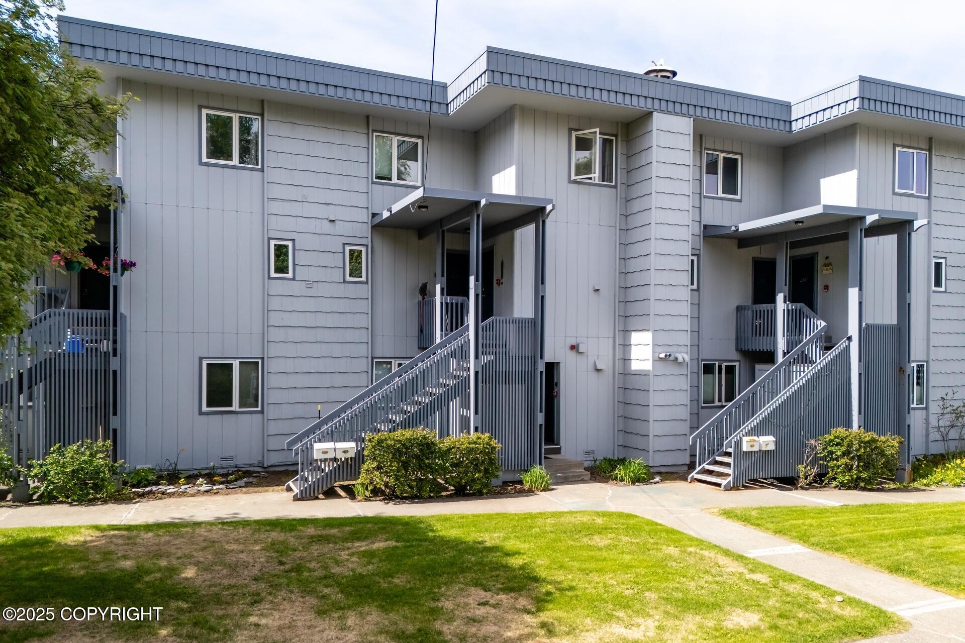 824 O Place, Anchorage, Alaska image 5
