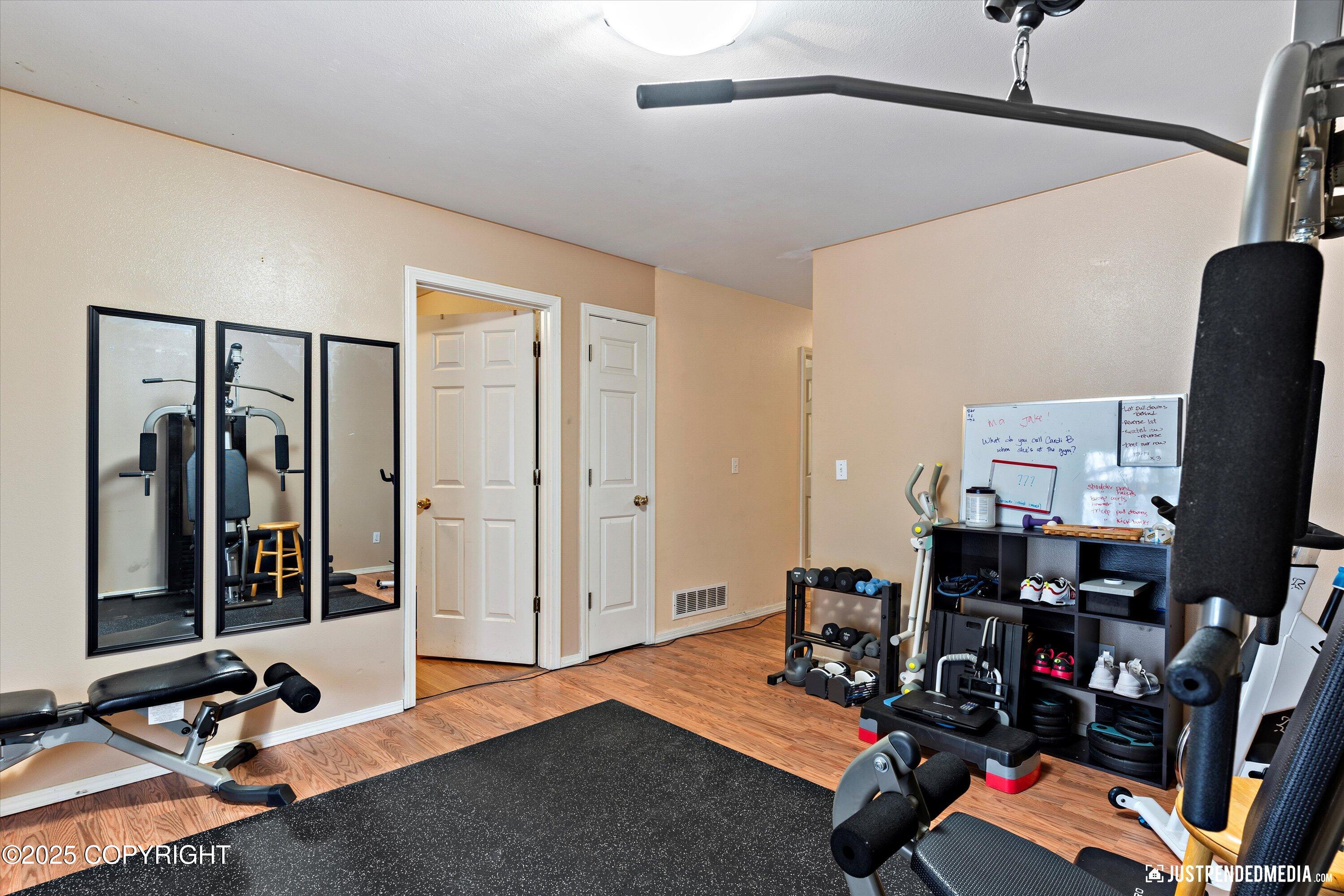 4141 N West Lake Avenue, Anchorage, Alaska image 15