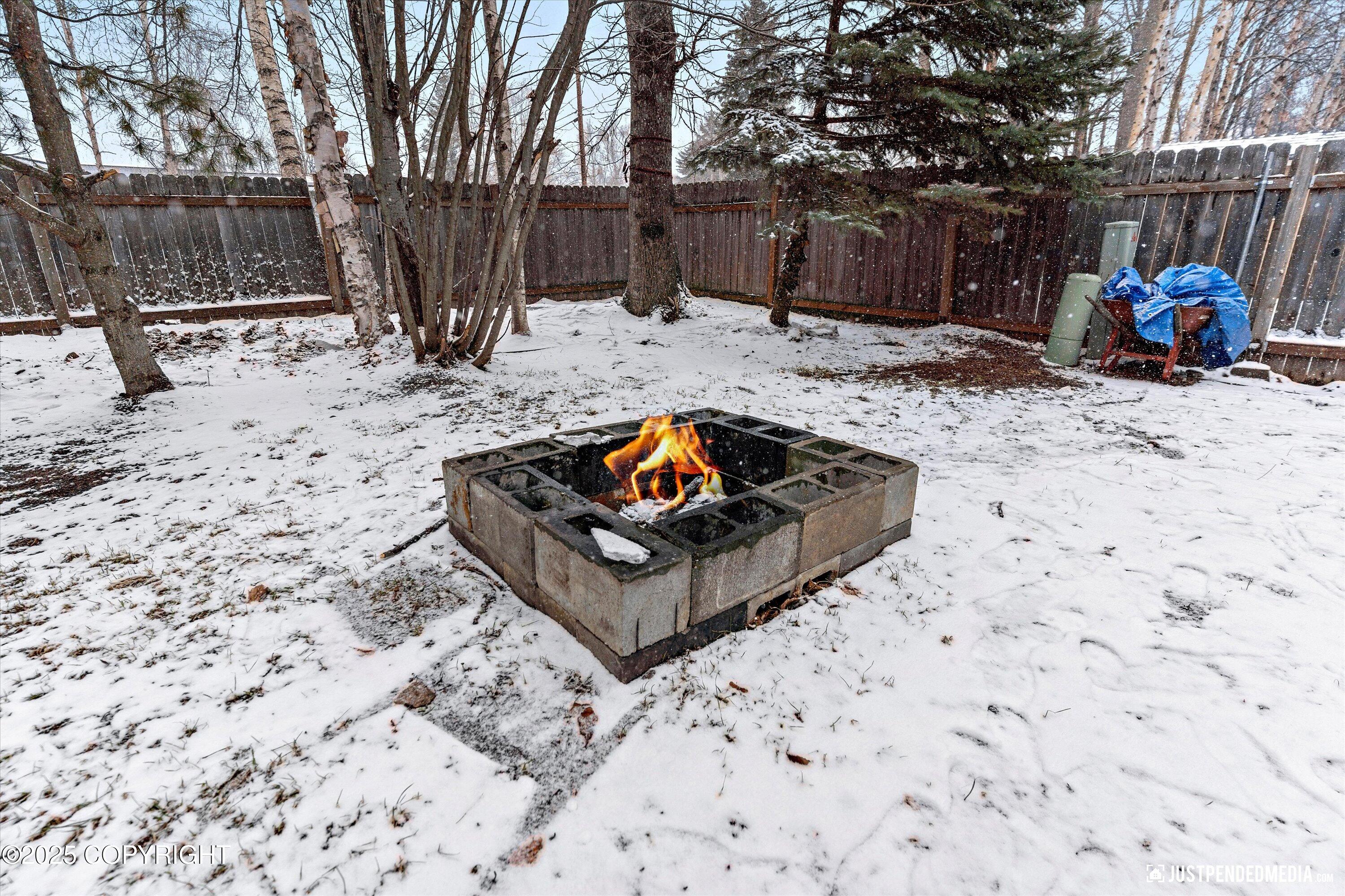 4141 N West Lake Avenue, Anchorage, Alaska image 25