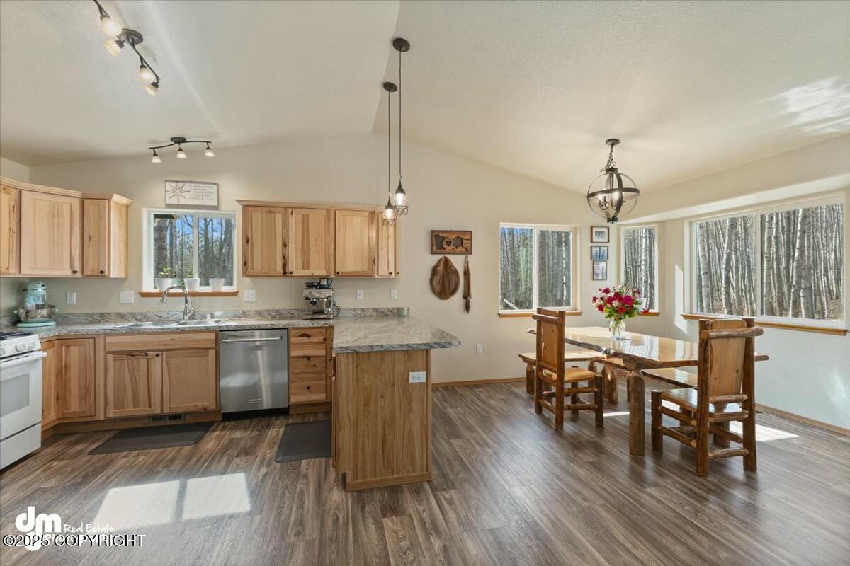 13670 S Knik Goose Bay Road, Wasilla, Alaska image 12