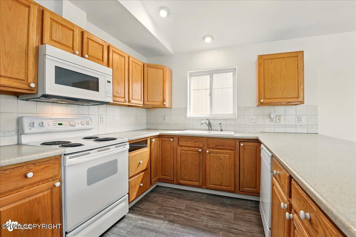 2308 Casey Cusack Loop, Anchorage, Alaska image 8