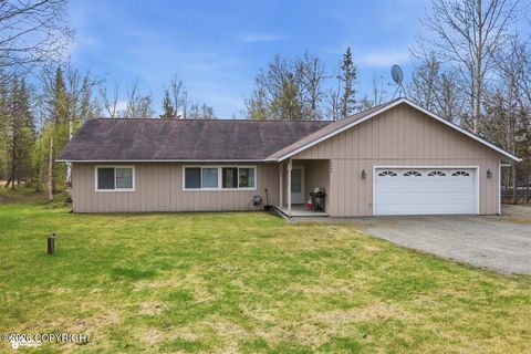 Photo of 10040 E Baywood Drive, Palmer, AK 99654 (MLS # 26-5738)