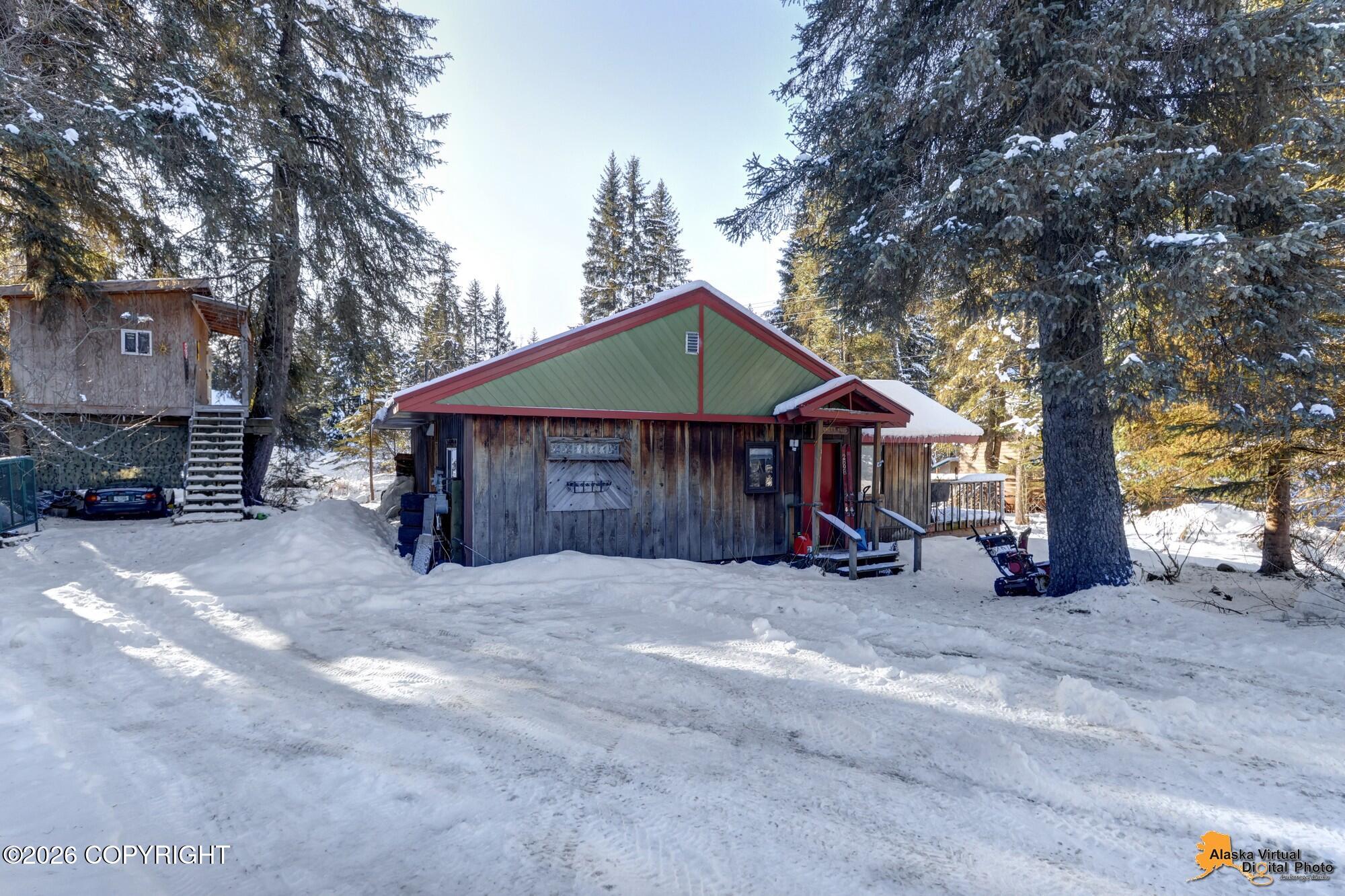 2898 Alyeska Highway