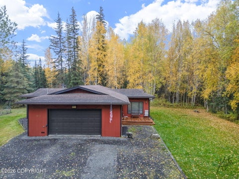 Photo of 1472 Calabash Drive, North Pole, AK 99705 (MLS # 26-12251)
