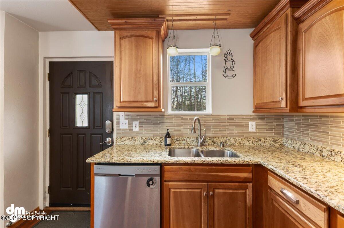 971 E Fairview Loop, Wasilla, Alaska image 13