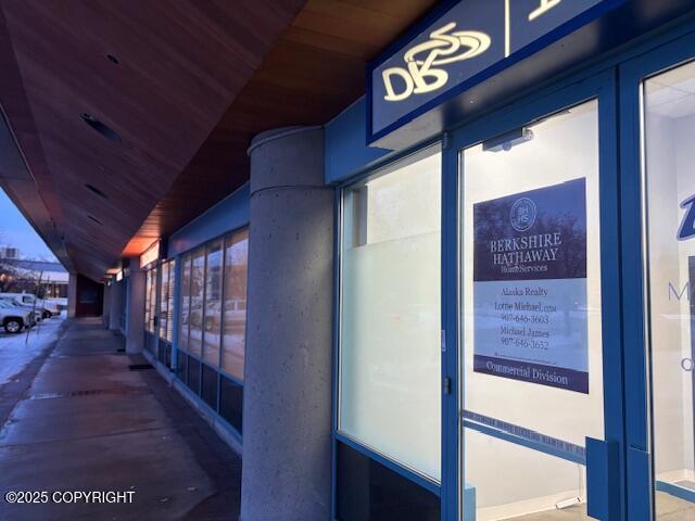 Anchorage, Alaska 99503, United States, ,Residential,Active,251685