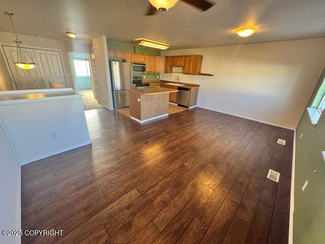 1941 Bragaw Square Place, Anchorage, Alaska image 1