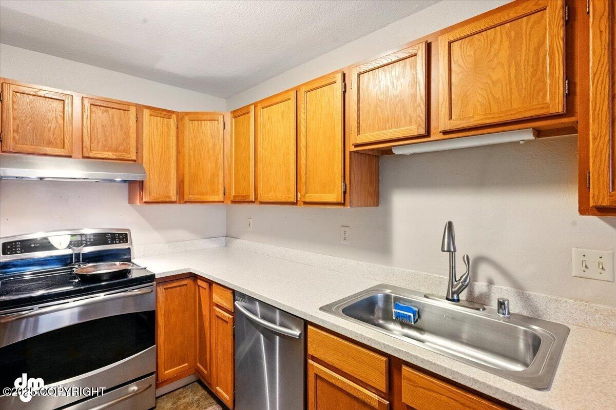 4241 Bridle Circle, Anchorage, Alaska image 12