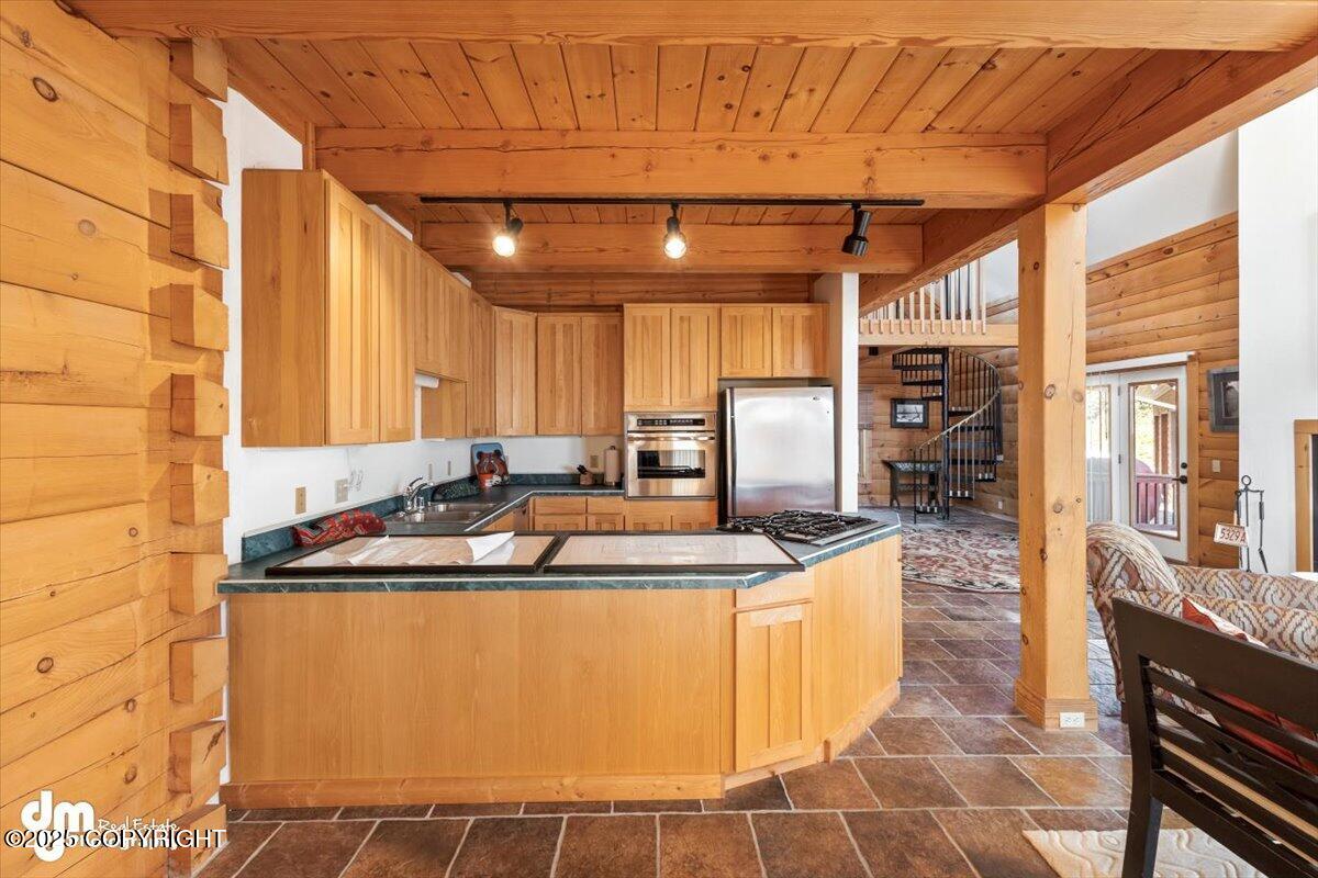 Homer, Alaska 99603, United States, 12 Bedrooms Bedrooms, ,9 BathroomsBathrooms,Residential,Active,100934